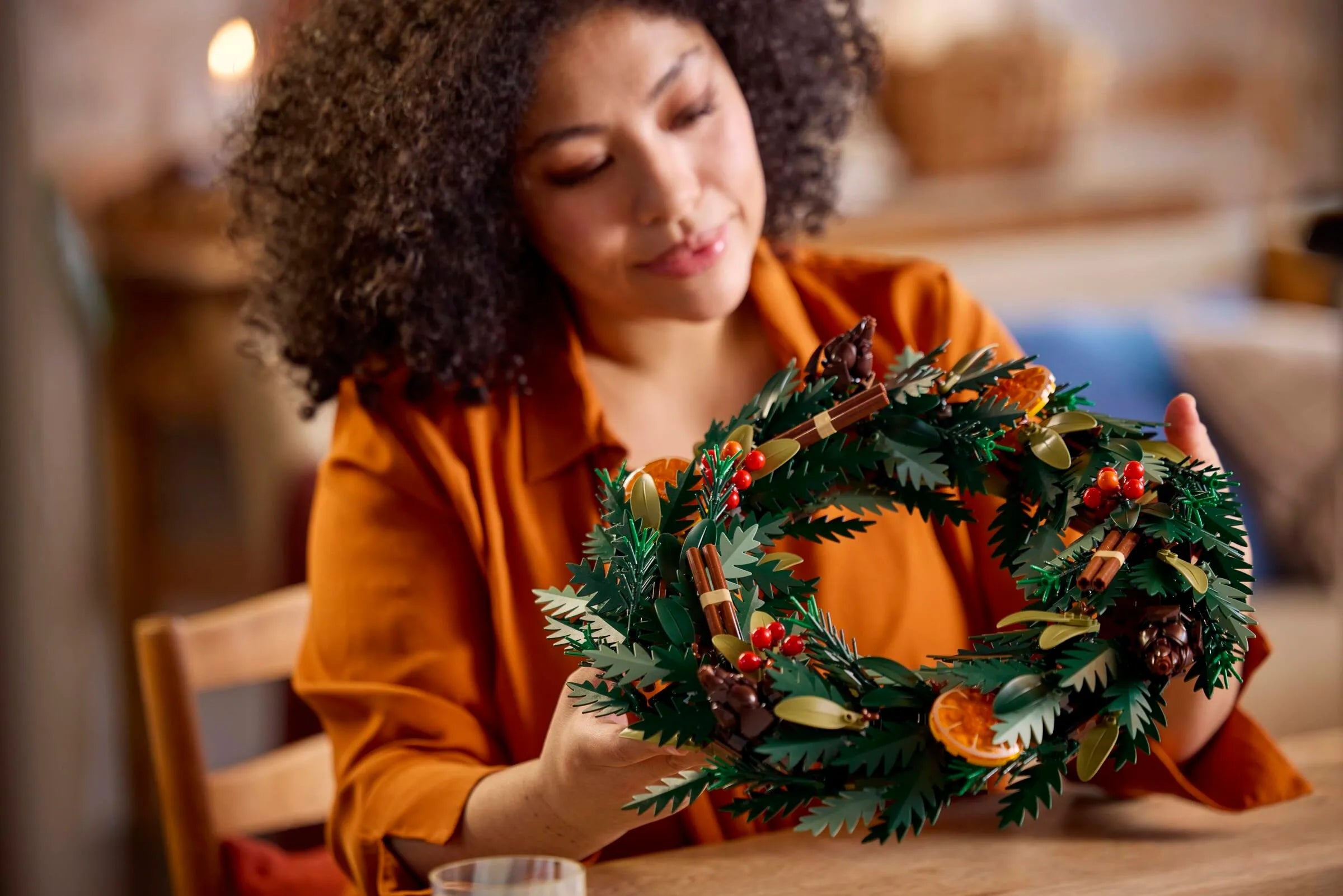 LEGO Icons Wreath with Customisable Festive Elements and Leaves


